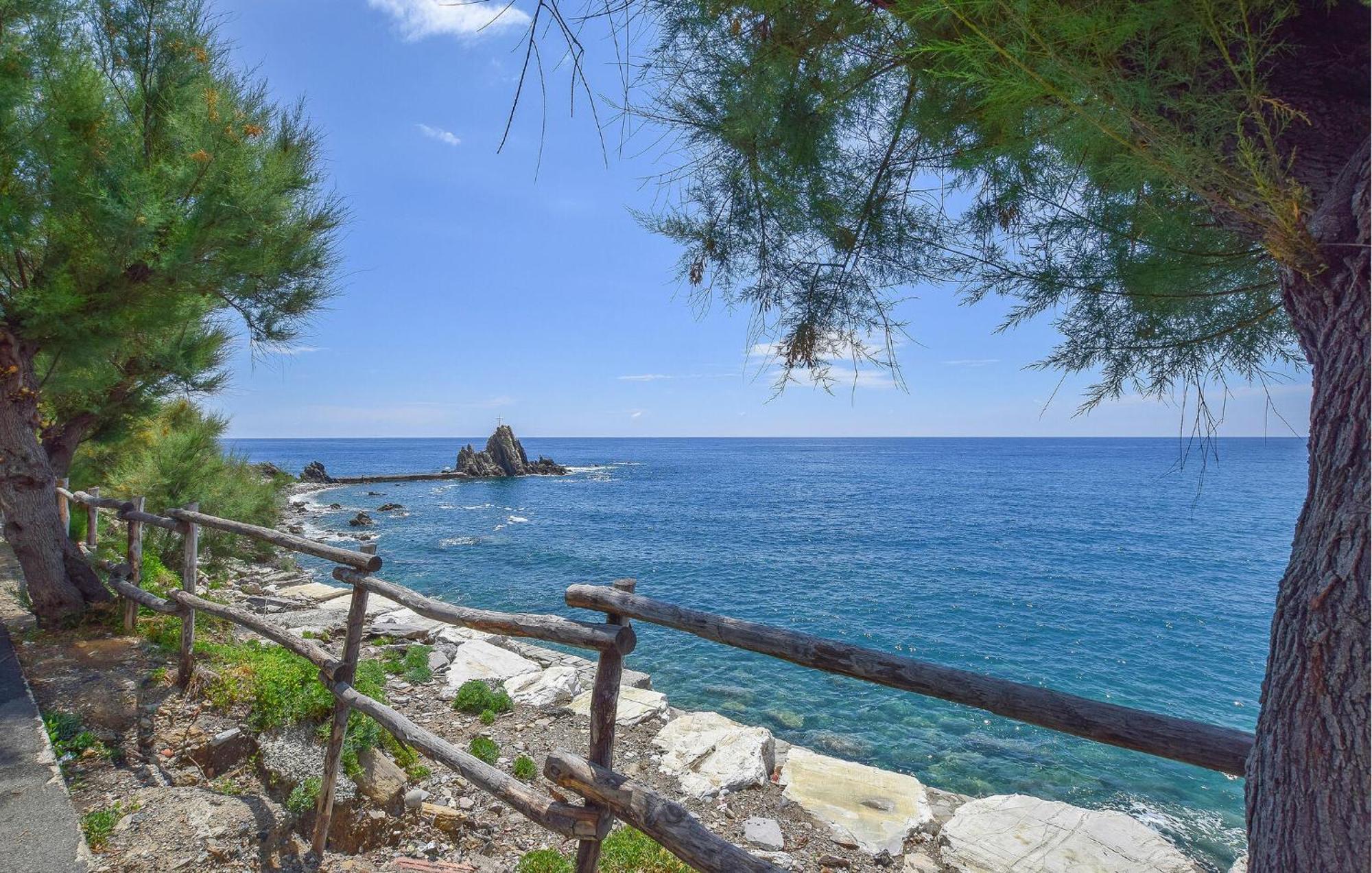 Beautiful Apartment In Moneglia With Kitchen 外观 照片